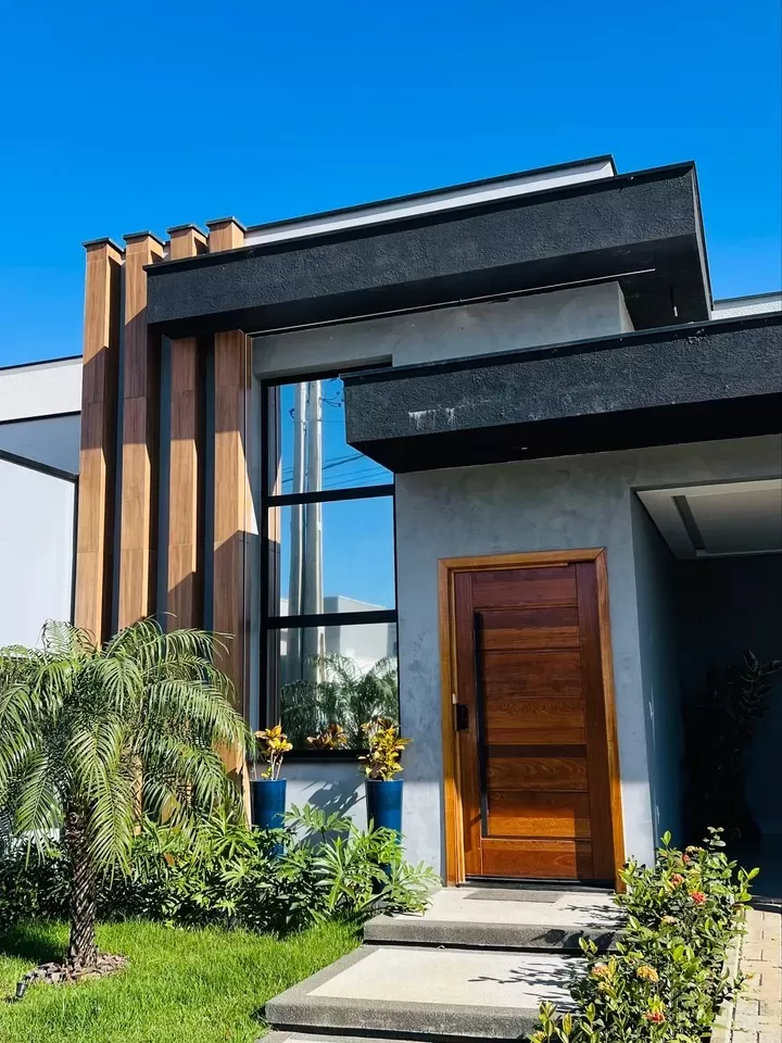 Casa Térrea à Venda com 3 quartos sendo 1 suíte, escritório e piscina privativa, 130m² em Sorocaba/SP no Condomínio Reserva Ipanema