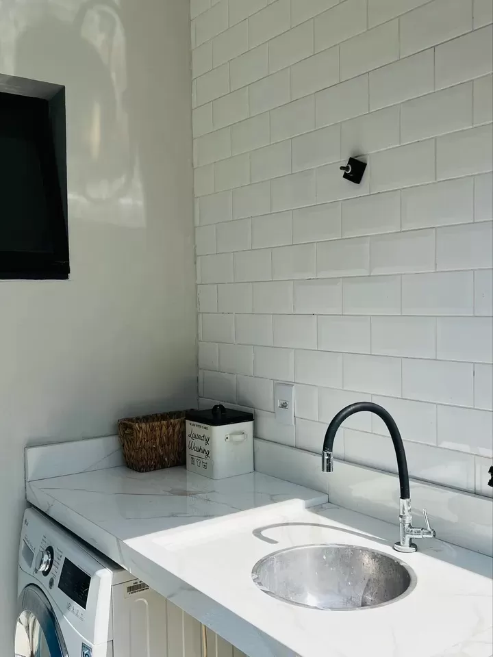 Casa Térrea à Venda com 3 quartos sendo 1 suíte, escritório e piscina privativa, 130m² em Sorocaba/SP no Condomínio Reserva Ipanema