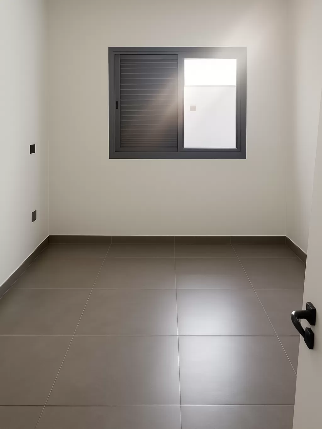 Casa Térrea à Venda com 3 quartos sendo 1 suíte e piscina, 114m² em Sorocaba/SP no Condomínio Horto Florestal Villagio