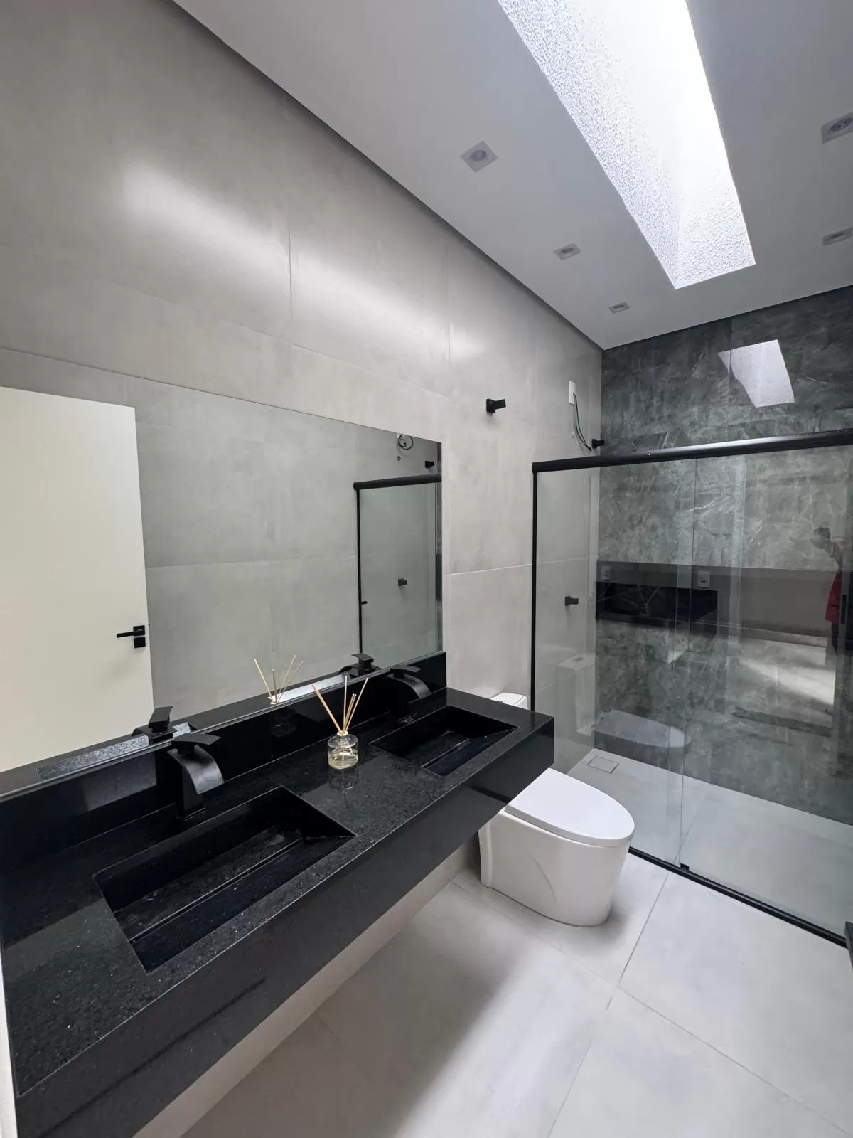 Casa Térrea à Venda com 3 dormitórios sendo 1 suíte e escritório, 140m² em Sorocaba/SP no Condomínio Reserva Ipanema