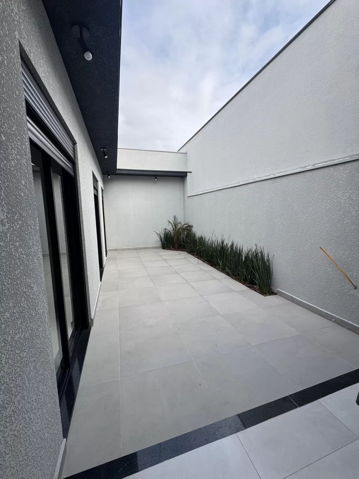 Casa Térrea à Venda com 3 dormitórios sendo 1 suíte e escritório, 140m² em Sorocaba/SP no Condomínio Reserva Ipanema