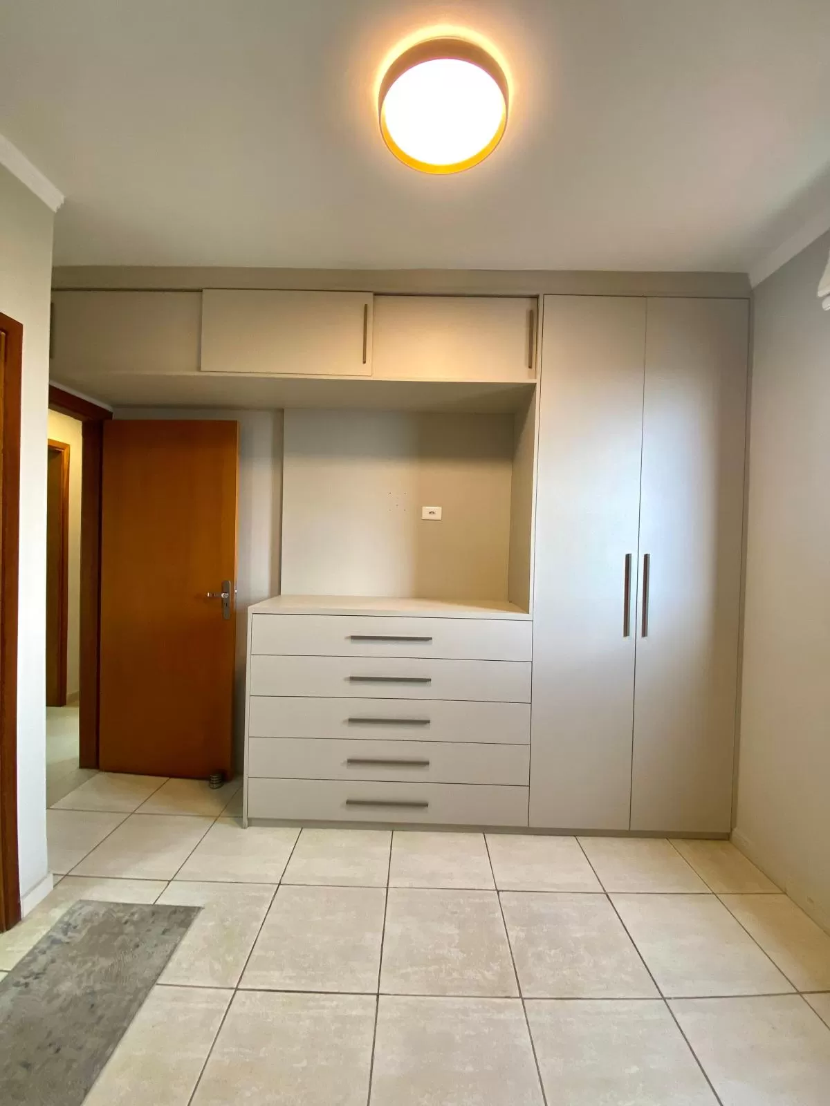 Apartamento com Vista Panorâmica à Venda com 3 dormitórios sendo 1 suíte, área gourmet com churrasqueira, 105m² em Sorocaba/SP no Condomínio Costta Blanca Residence