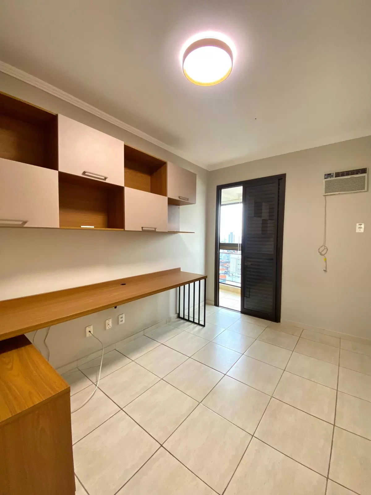 Apartamento com Vista Panorâmica à Venda com 3 dormitórios sendo 1 suíte, área gourmet com churrasqueira, 105m² em Sorocaba/SP no Condomínio Costta Blanca Residence