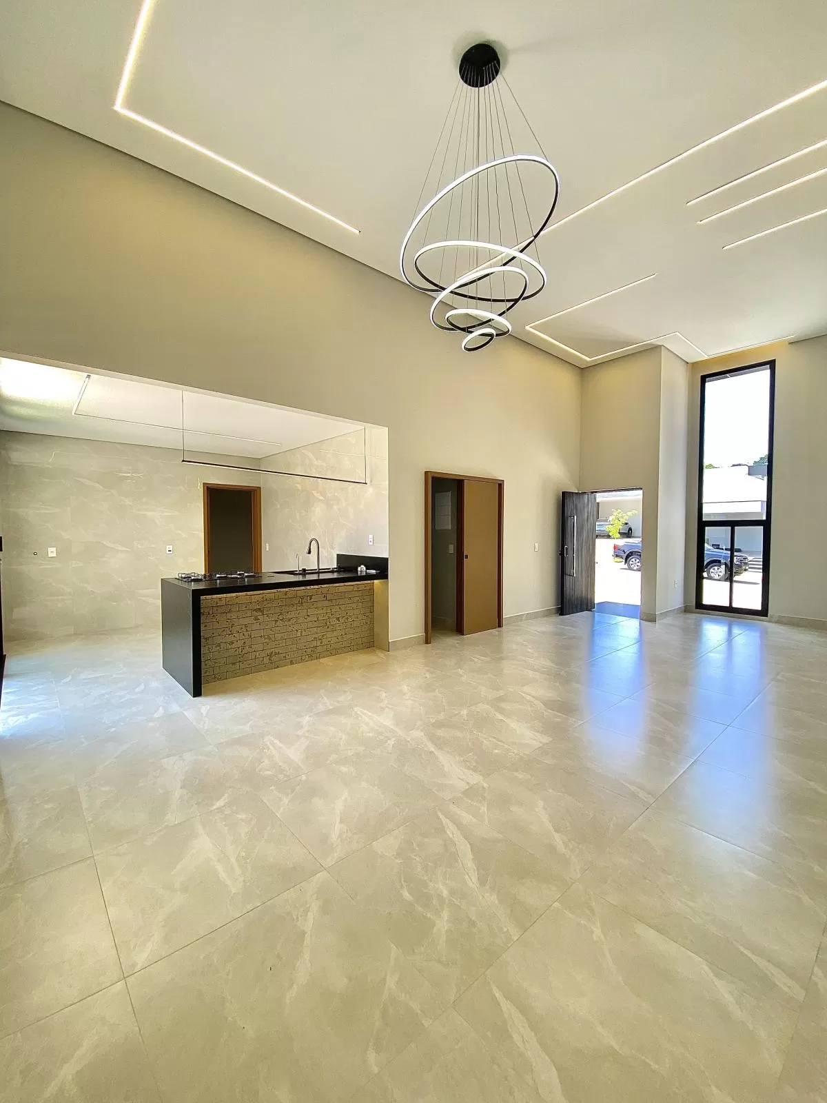 Casa Térrea à Venda com 3 suítes, escritório e área gourmet com piscina e cascata, 4 vagas de garagem - 185m² no Condomínio Pampulha Jardim Residencial em Sorocaba/SP