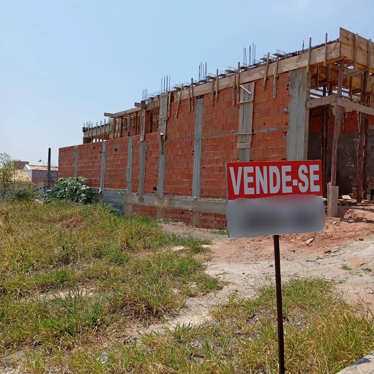 Terreno à Venda Ao Lado da Portaria com ótima topografia, 300m² no Condomínio Pampulha em Sorocaba/SP