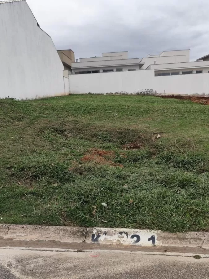 Terreno à Venda com ótimo custo benefício e projeto aprovado, 250m² no Condomínio Campos do Conde em Sorocaba/SP
