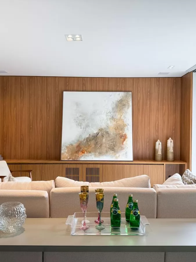 Casa Mobiliada à Venda com 4 suítes e área gourmet completa com piscina, 400m² no Condomínio Alphaville Nova Esplanada 4 em Votorantim/SP