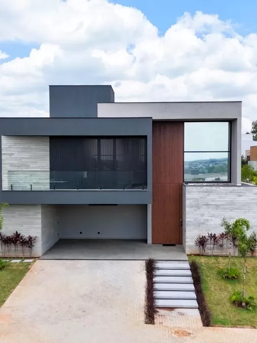 Casa de Alto Padrão à Venda com 5 suítes e área gourmet com piscina, 407m² no Condomínio Alphaville Nova Esplanada em Votorantim/SP