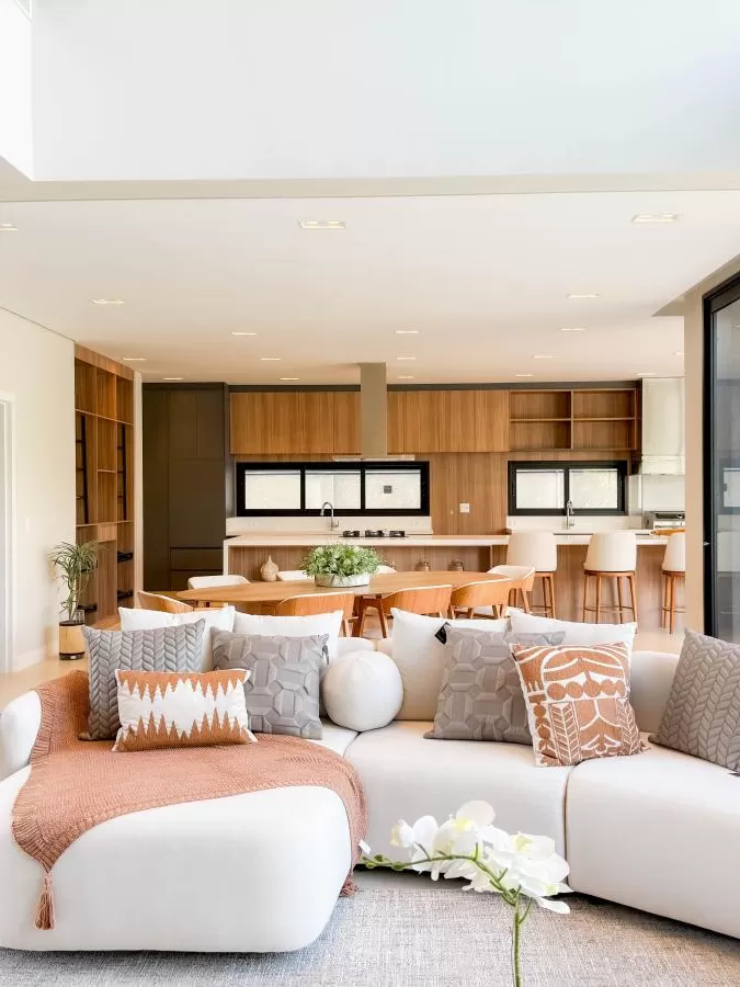 Casa de Alto Padrão à Venda com 5 suítes e área gourmet com piscina, 407m² no Condomínio Alphaville Nova Esplanada em Votorantim/SP