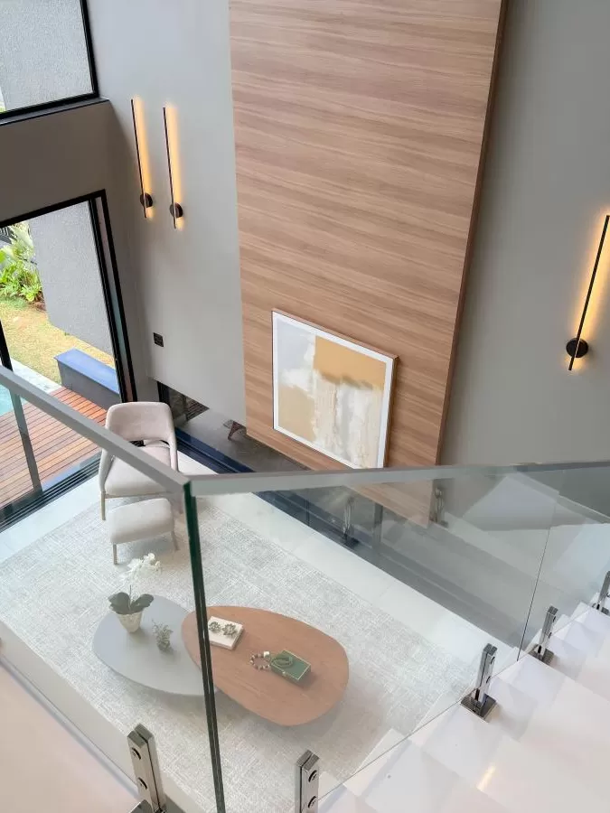 Casa de Alto Padrão à Venda com 5 suítes e área gourmet com piscina, 407m² no Condomínio Alphaville Nova Esplanada em Votorantim/SP