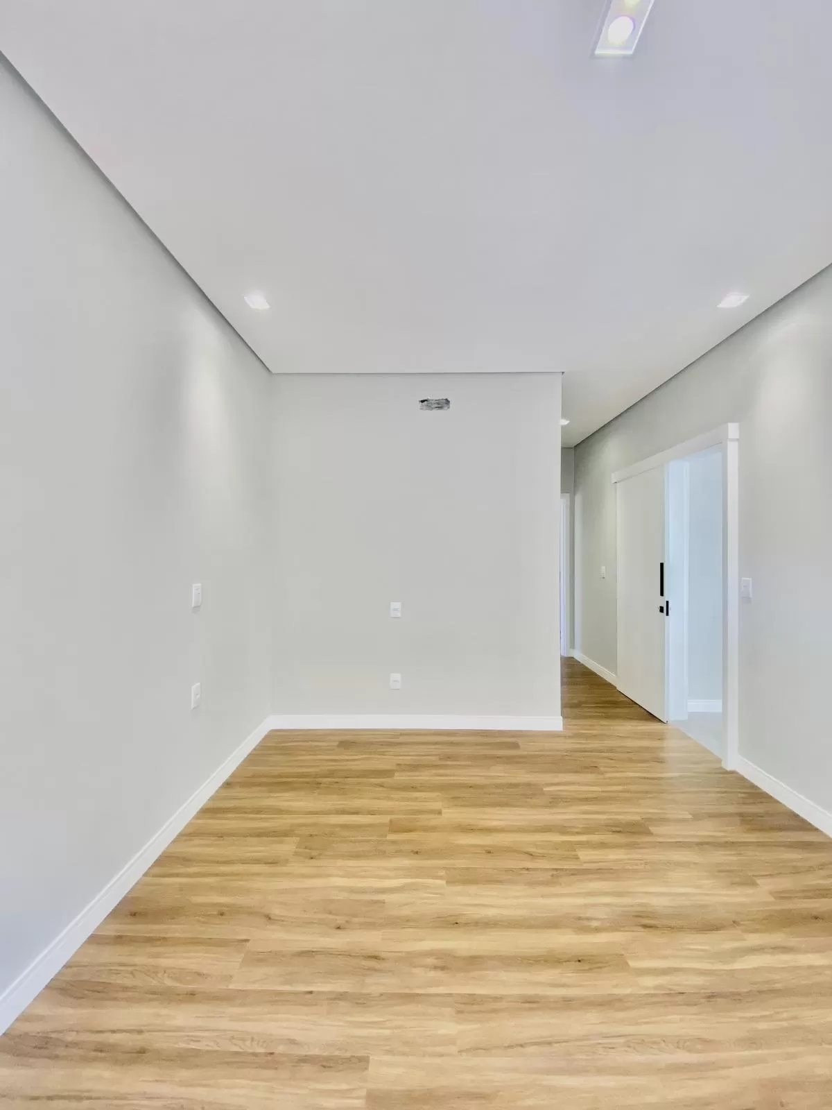 Casa Térrea à Venda com 3 suítes sendo 1 master e escritório, 200m² no Condomínio Cyrela Landscape em Votorantim/SP