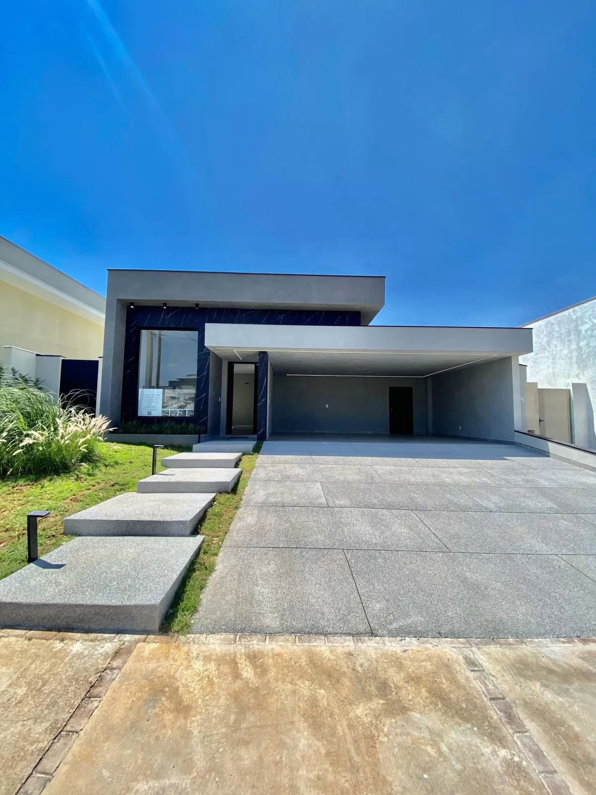 Casa Térrea à Venda com 3 suítes sendo 1 master e escritório, 200m² no Condomínio Cyrela Landscape em Votorantim/SP