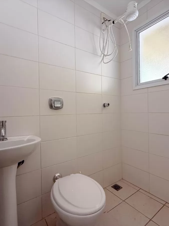 Casa à Venda no Parque Campolim com 3 quartos sendo 1 suíte e área gourmet com churrasqueira, 175m² no Condomínio Villa Campolim em Sorocaba/SP