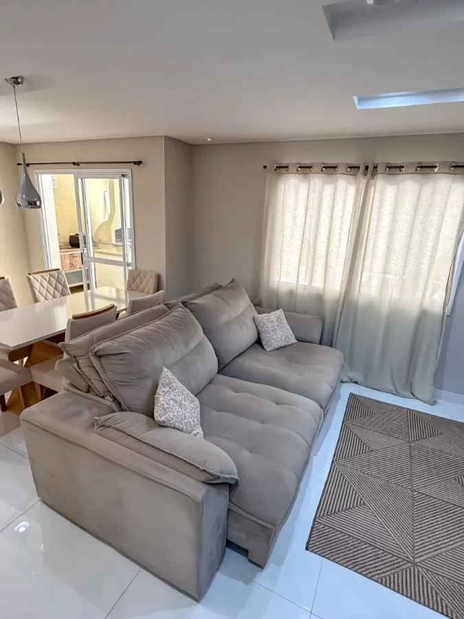 Casa à Venda no Parque Campolim com 3 quartos sendo 1 suíte e área gourmet com churrasqueira, 175m² no Condomínio Villa Campolim em Sorocaba/SP