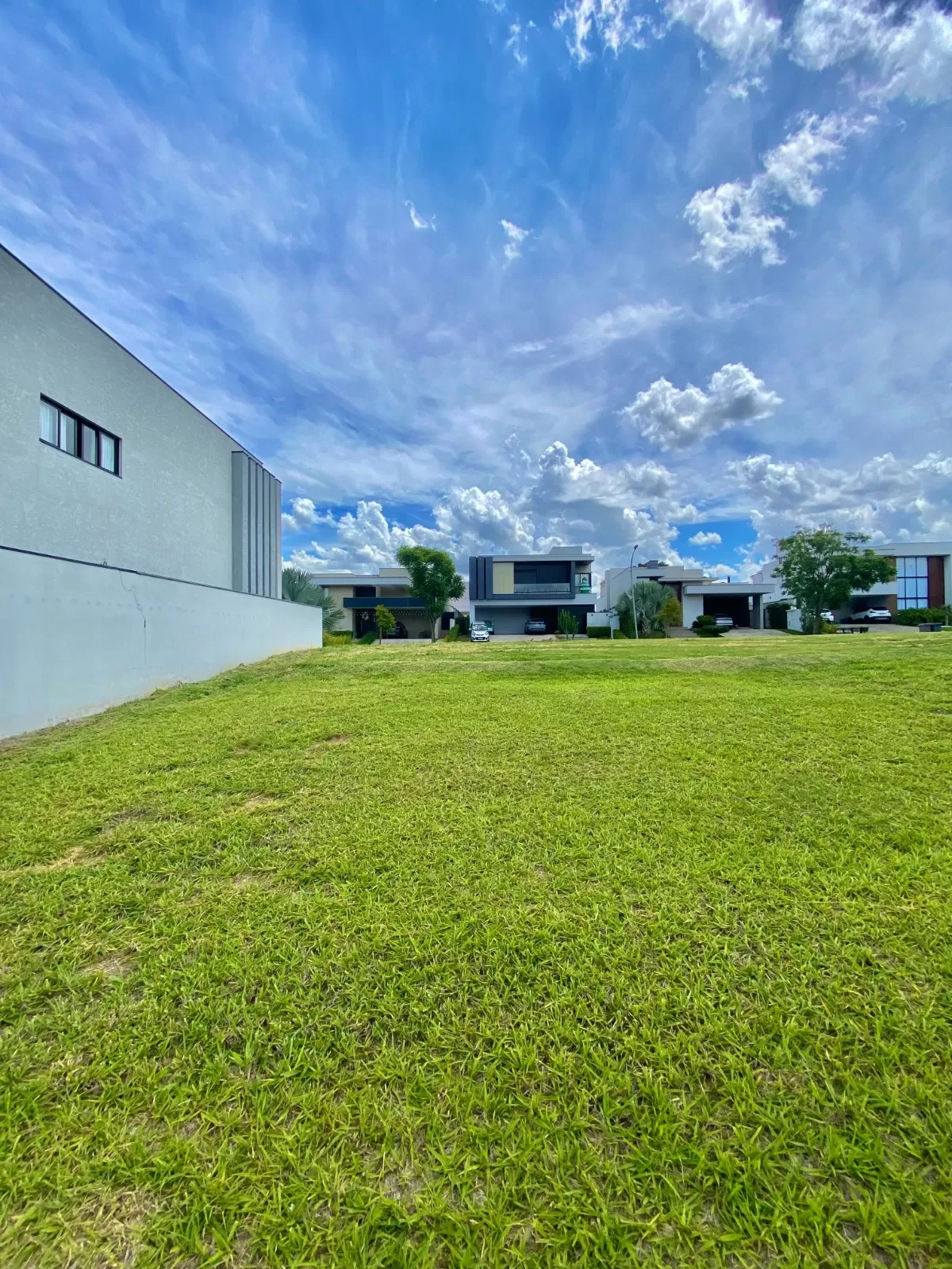 Terreno à Venda em uma localização estratégica, 456m² no Condomínio Alphaville Nova Esplanada 4 em Votorantim/SP