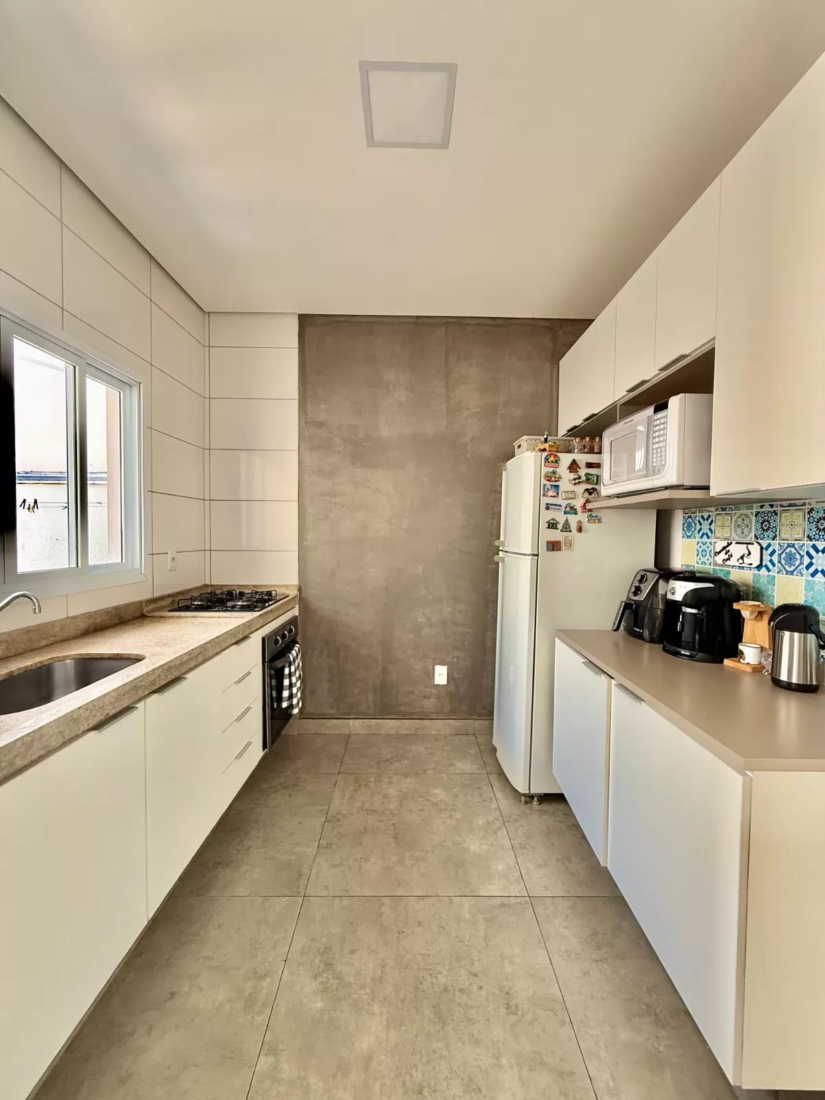 Sobrado à Venda com 3 dormitórios, sem vizinho de frente e quintal amplo, 115m² no Condomínio Vale Azul em Votorantim/SP