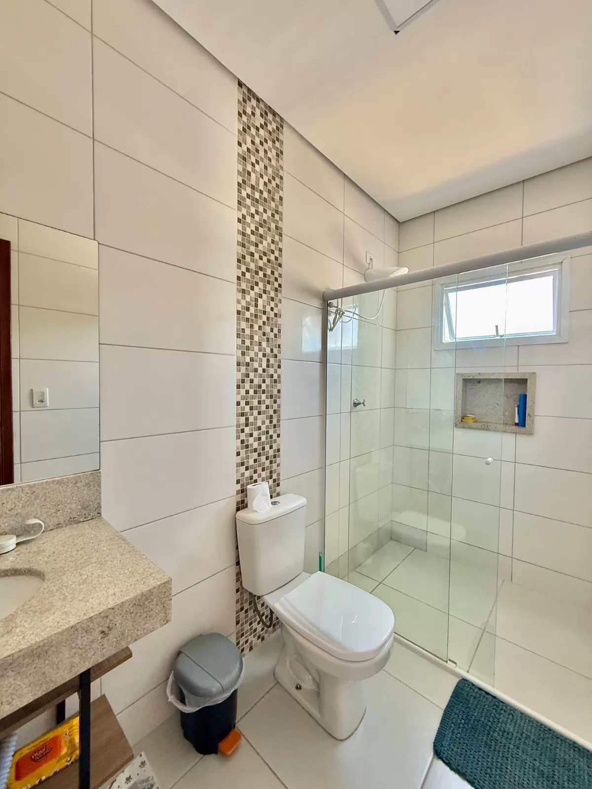 Sobrado à Venda com 3 dormitórios, sem vizinho de frente e quintal amplo, 115m² no Condomínio Vale Azul em Votorantim/SP