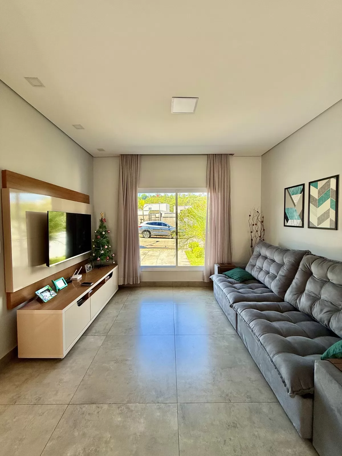 Sobrado à Venda com 3 dormitórios, sem vizinho de frente e quintal amplo, 115m² no Condomínio Vale Azul em Votorantim/SP