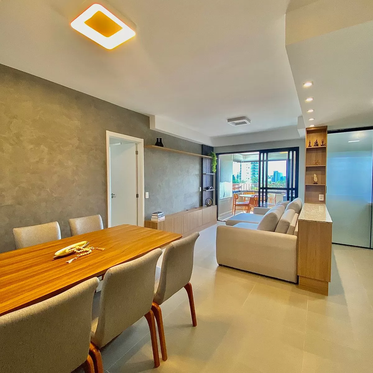 Apartamento Mobiliado à Venda ao lado do Shopping Iguatemi com 3 dormitórios e móveis planejados, 97m² no Condomínio Atmo em Votorantim/SP