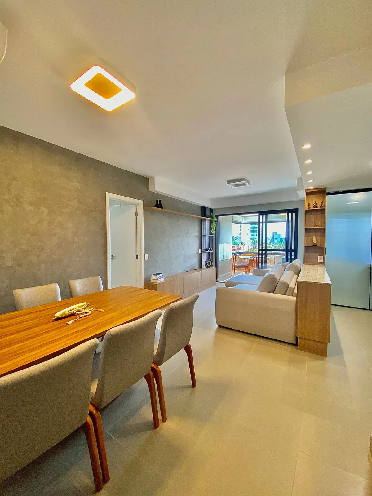 Apartamento Mobiliado à Venda ao lado do Shopping Iguatemi com 3 dormitórios e móveis planejados, 97m² no Condomínio Atmo em Votorantim/SP