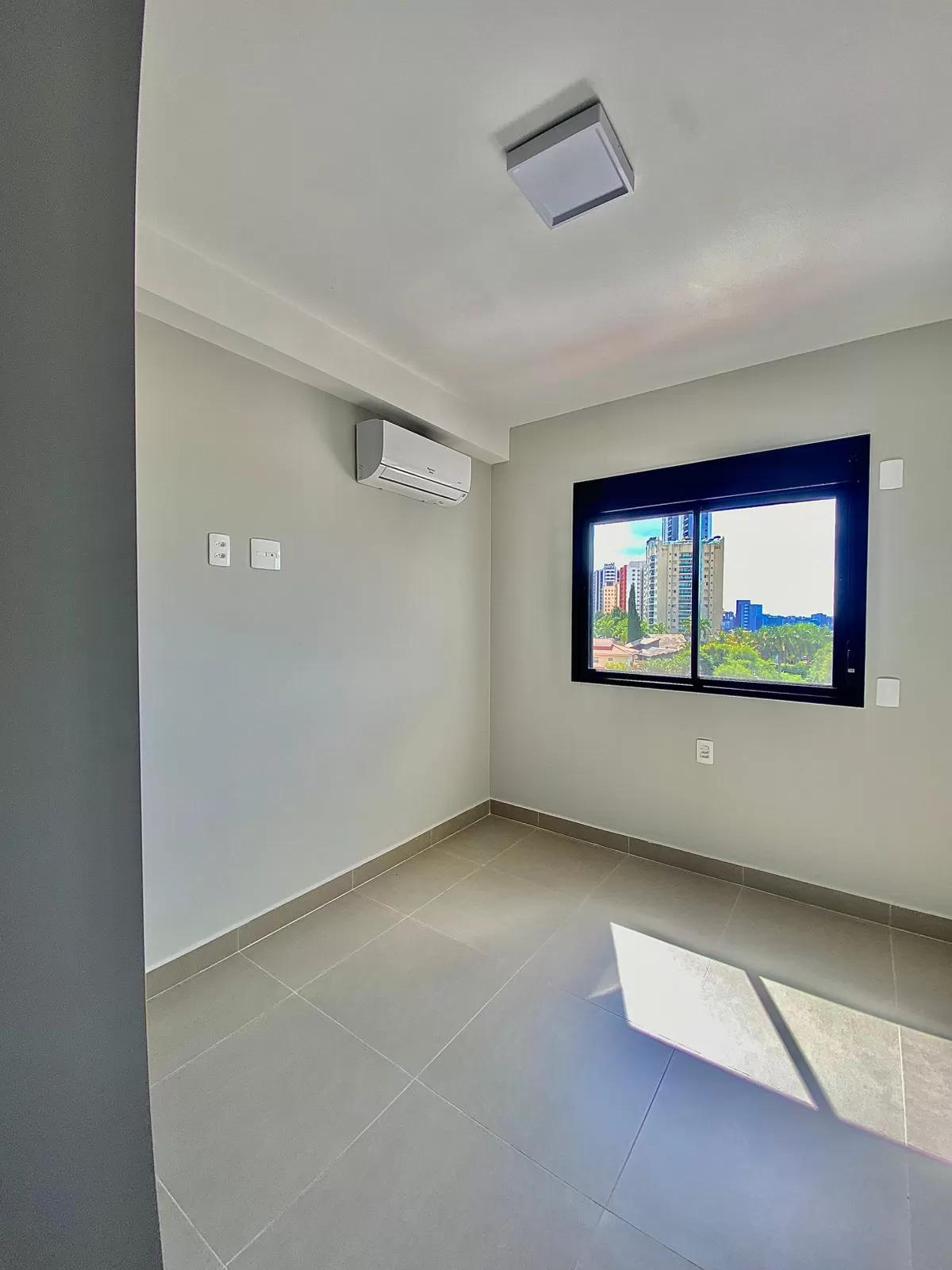 Apartamento Mobiliado à Venda ao lado do Shopping Iguatemi com 3 dormitórios e móveis planejados, 97m² no Condomínio Atmo em Votorantim/SP