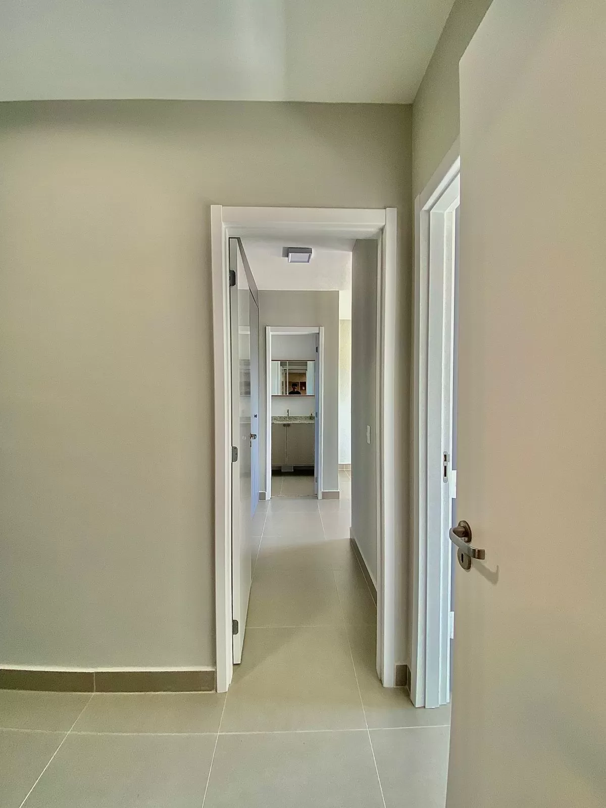 Apartamento Mobiliado à Venda ao lado do Shopping Iguatemi com 3 dormitórios e móveis planejados, 97m² no Condomínio Atmo em Votorantim/SP