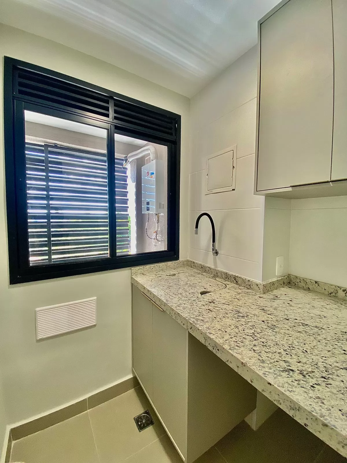 Apartamento Mobiliado à Venda ao lado do Shopping Iguatemi com 3 dormitórios e móveis planejados, 97m² no Condomínio Atmo em Votorantim/SP