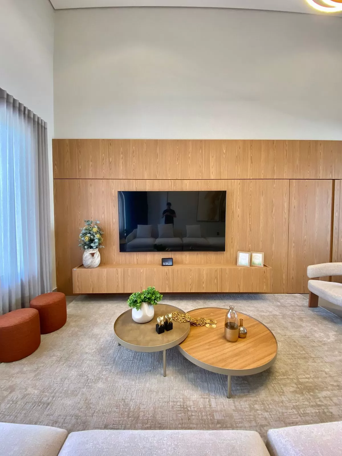 Casa Térrea à Venda Mobiliada com 4 suítes sendo 1 com closet e área gourmet integrada, 265m² no Condomínio Alphaville Nova Esplanada 4 em Votorantim/SP