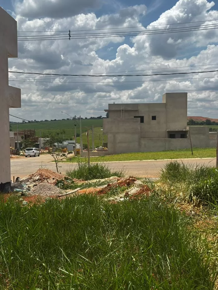 Terreno à Venda na parte alta do condomínio, 200m² no Condomínio Reserva Ipanema em Sorocaba/SP