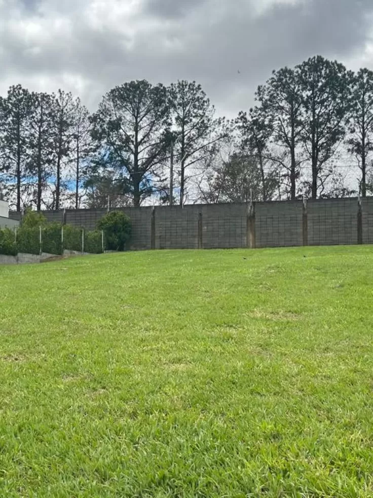 Terreno à Venda em localização privilegiada próximo à portaria, 1039m² no Condomínio Vale do Lago em Sorocaba/SP