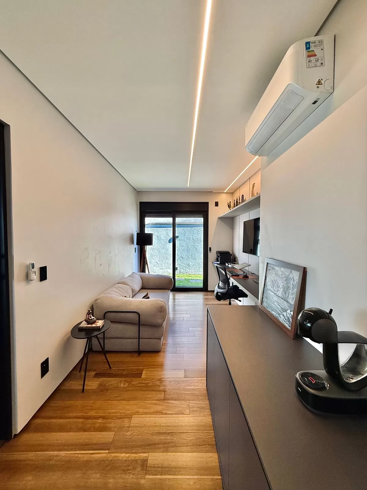 Casa Mobiliada à Venda com vista permanente para área preservada e quadra de beach tennis, 460m² no Condomínio Fazenda Jequitibá em Sorocaba/SP