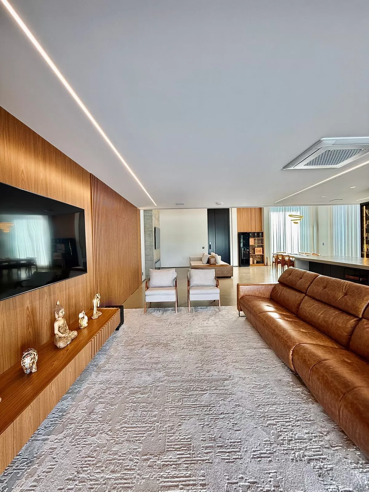 Casa Mobiliada à Venda com vista permanente para área preservada e quadra de beach tennis, 460m² no Condomínio Fazenda Jequitibá em Sorocaba/SP