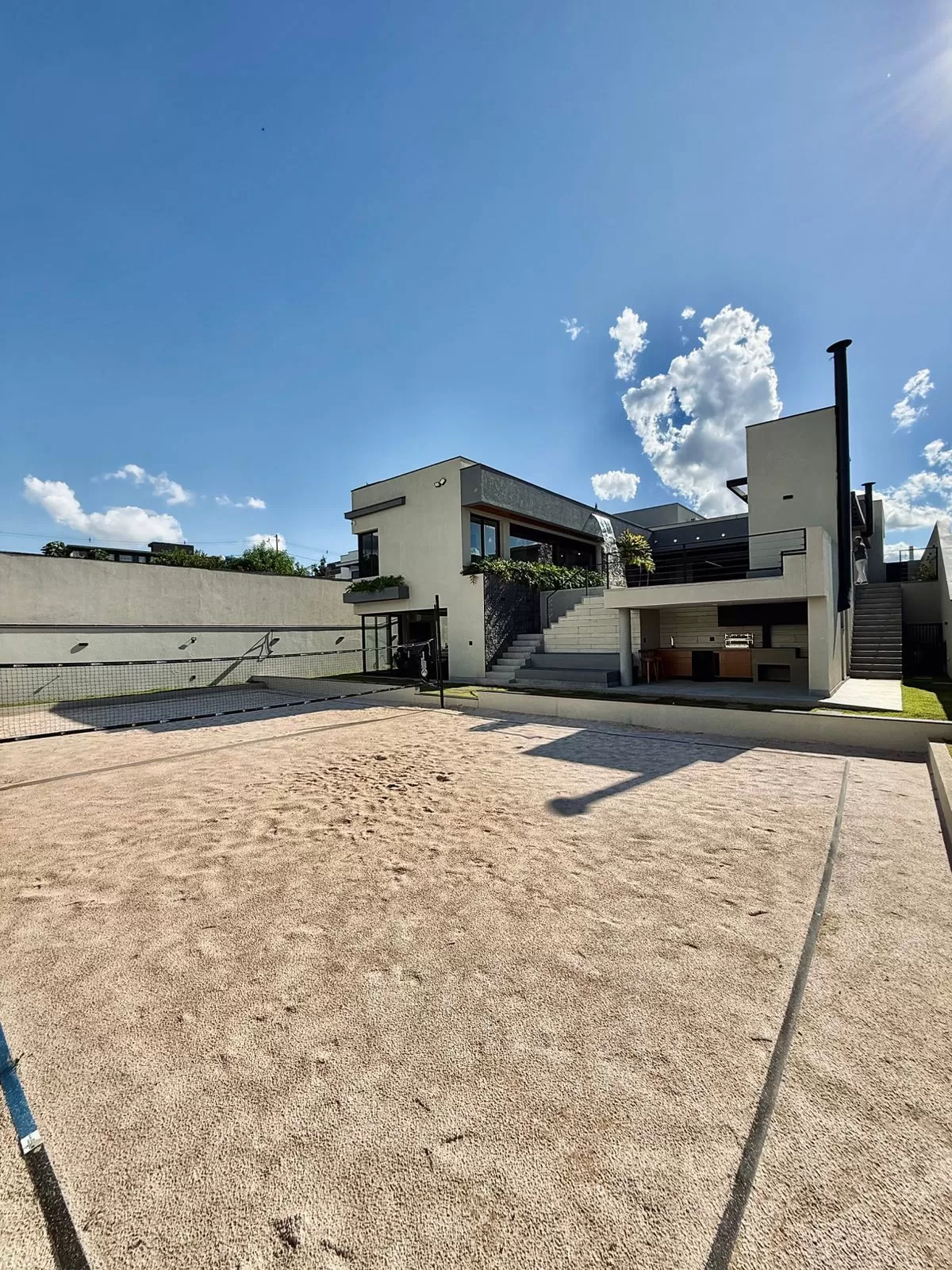 Casa Mobiliada à Venda com vista permanente para área preservada e quadra de beach tennis, 460m² no Condomínio Fazenda Jequitibá em Sorocaba/SP