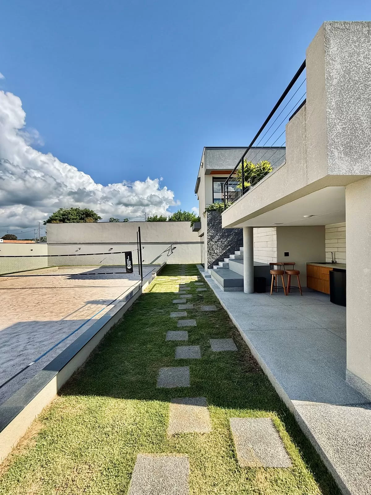 Casa Mobiliada à Venda com vista permanente para área preservada e quadra de beach tennis, 460m² no Condomínio Fazenda Jequitibá em Sorocaba/SP