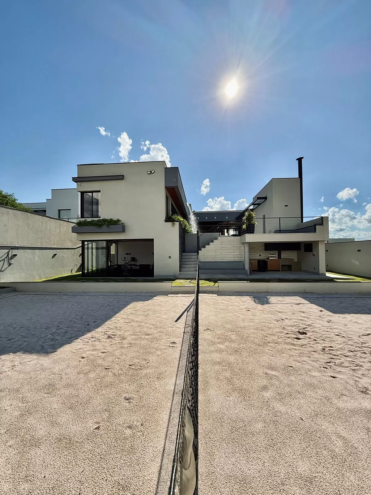 Casa Mobiliada à Venda com vista permanente para área preservada e quadra de beach tennis, 460m² no Condomínio Fazenda Jequitibá em Sorocaba/SP
