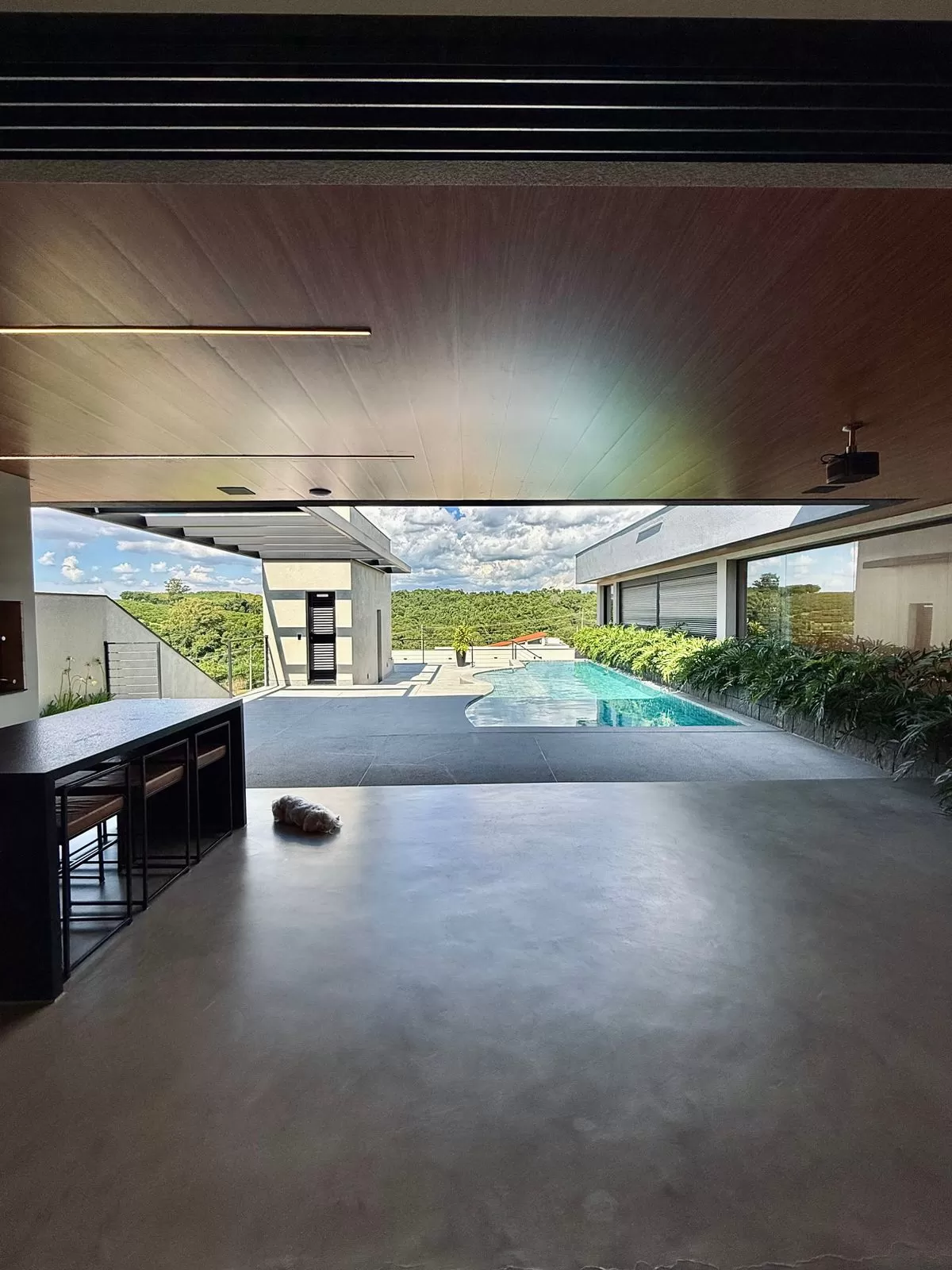 Casa Mobiliada à Venda com vista permanente para área preservada e quadra de beach tennis, 460m² no Condomínio Fazenda Jequitibá em Sorocaba/SP