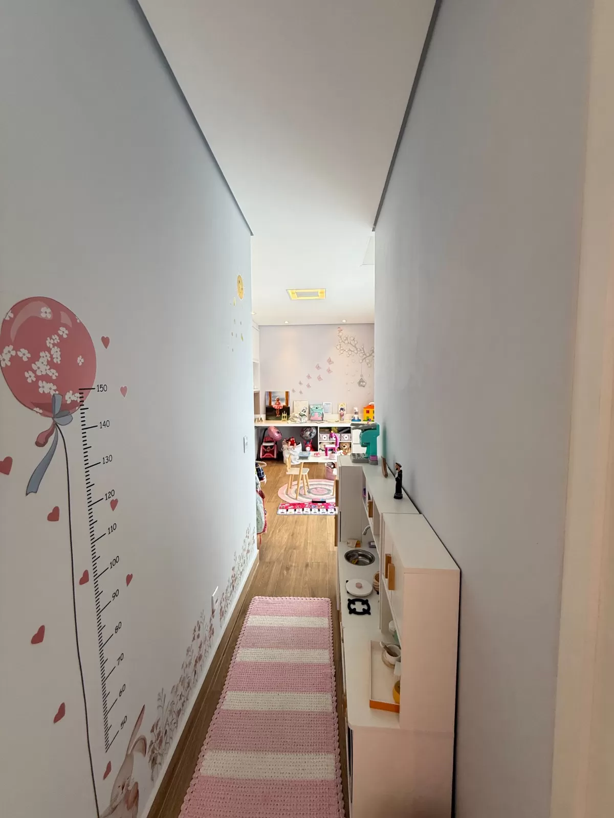 Sobrado Mobiliado à Venda com 4 suítes, escritório e piscina incrível, 402m² no Condomínio Alphaville Nova Esplanada 1 em Votorantim/SP