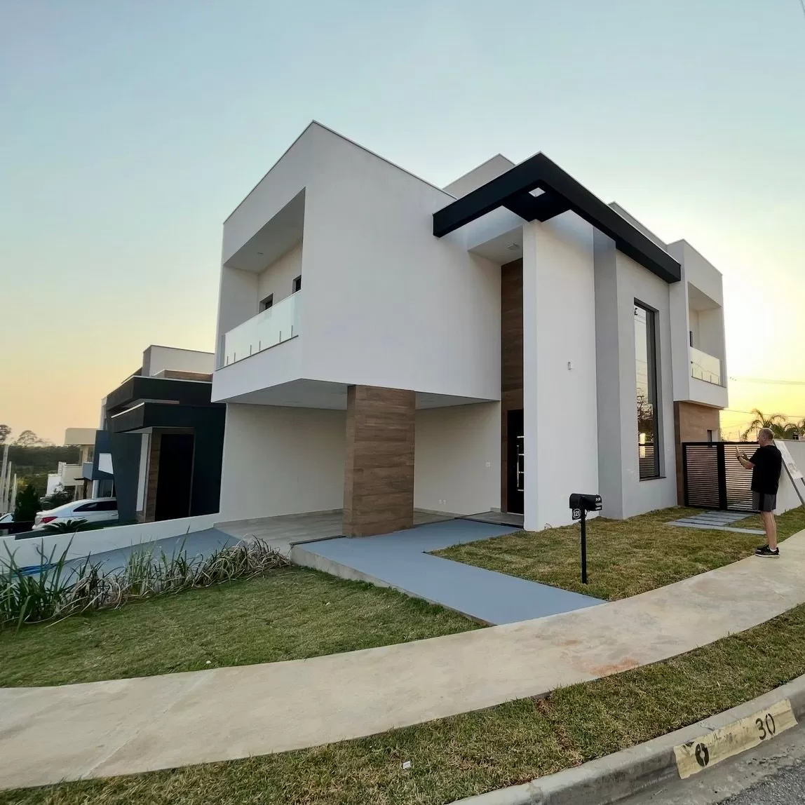 Sobrado à Venda com 3 quartos sendo 1 suíte e quintal nos fundos, 160m² no Condomínio Terras de São Francisco em Sorocaba/SP