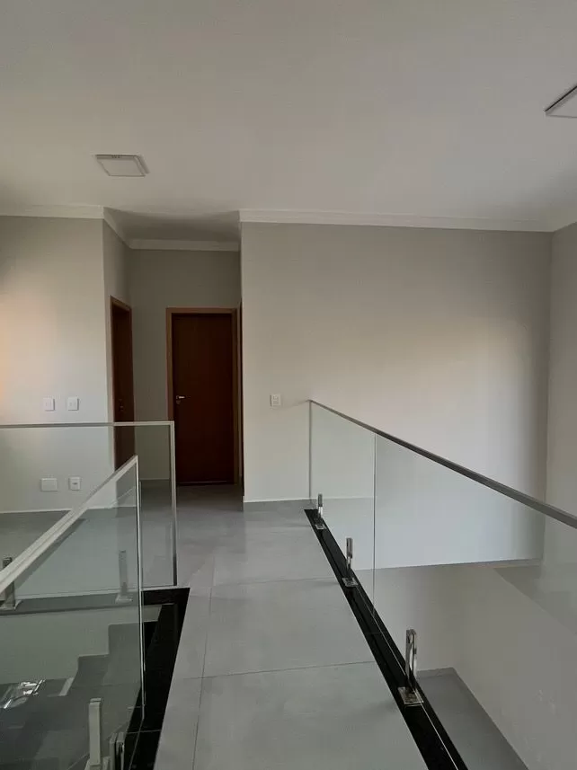 Sobrado à Venda com 3 quartos sendo 1 suíte e quintal nos fundos, 160m² no Condomínio Terras de São Francisco em Sorocaba/SP