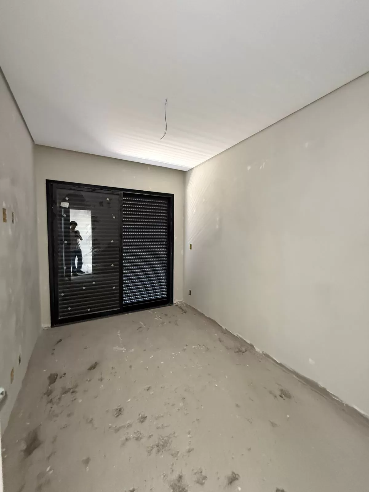 Sobrado à Venda com 3 dormitórios sendo 1 suíte e espaço gourmet com churrasqueira, 140m² no Condomínio Vale Azul em Votorantim/SP