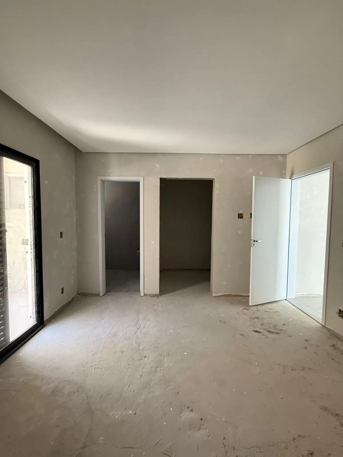 Sobrado à Venda com 3 dormitórios sendo 1 suíte e espaço gourmet com churrasqueira, 140m² no Condomínio Vale Azul em Votorantim/SP