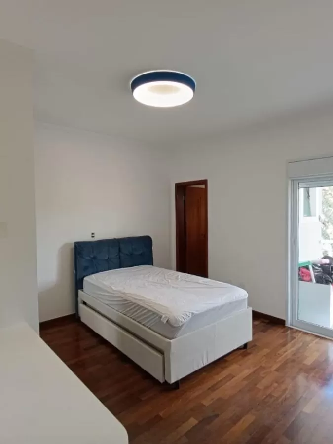 Casa à Venda e Locação com 3 suítes, sala de TV, escritório, academia e gourmet com piscina, 498m² no Condomínio Village Saint Claire em Sorocaba/SP