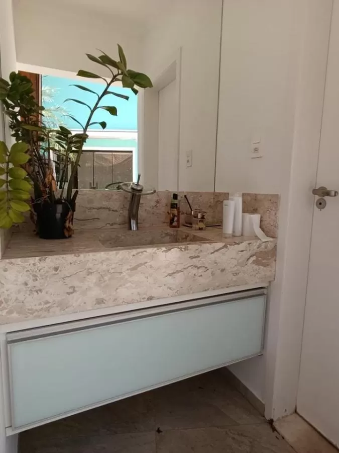 Casa à Venda e Locação com 3 suítes, sala de TV, escritório, academia e gourmet com piscina, 498m² no Condomínio Village Saint Claire em Sorocaba/SP