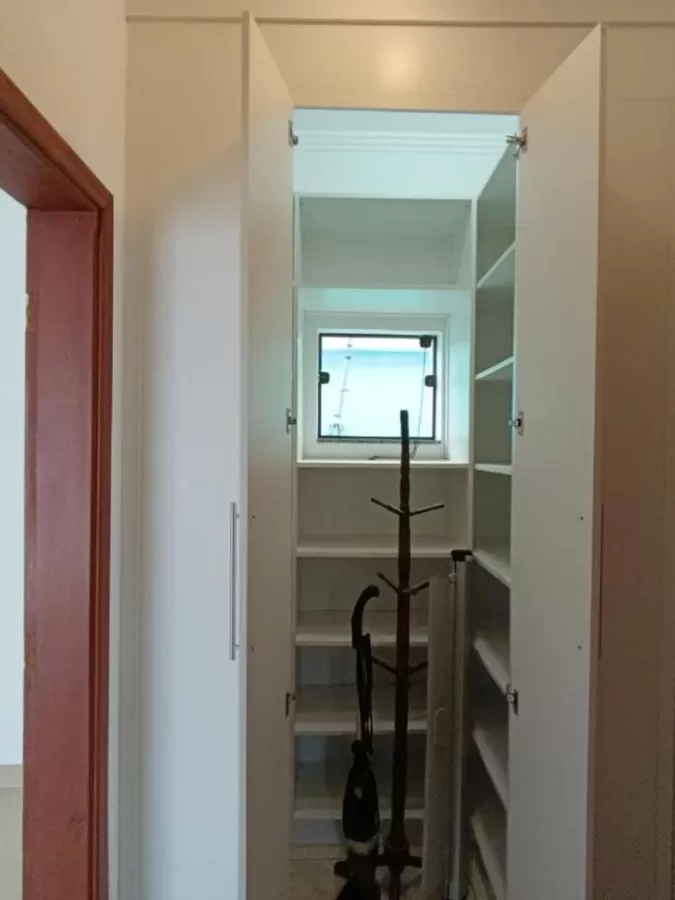 Casa à Venda e Locação com 3 suítes, sala de TV, escritório, academia e gourmet com piscina, 498m² no Condomínio Village Saint Claire em Sorocaba/SP