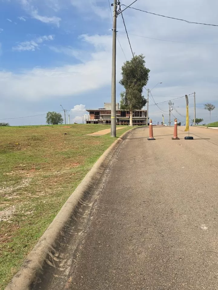 Terreno de Esquina à Venda com ótima topografia e localização privilegiada, 1.910m² no Condomínio Fazenda Jequitibá em Sorocaba/SP