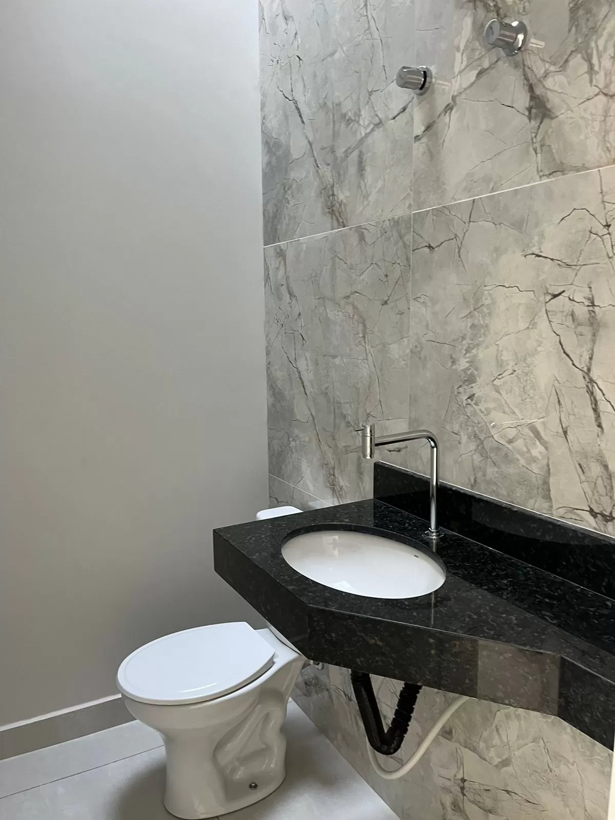 Casa à Venda com 3 suítes, escritório e área gourmet com piscina, 198m² no Condomínio Renaissance em Sorocaba/SP