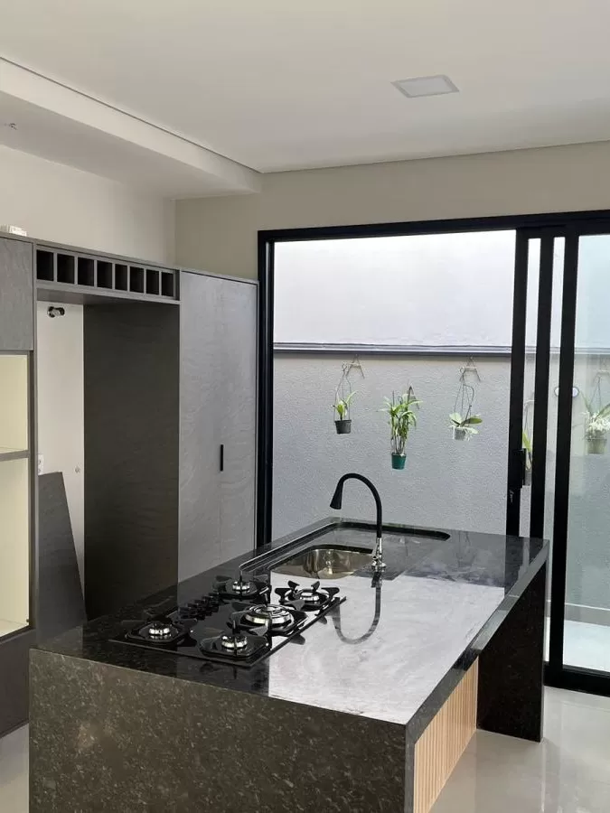 Casa à Venda com 3 suítes, escritório e área gourmet com piscina, 198m² no Condomínio Renaissance em Sorocaba/SP
