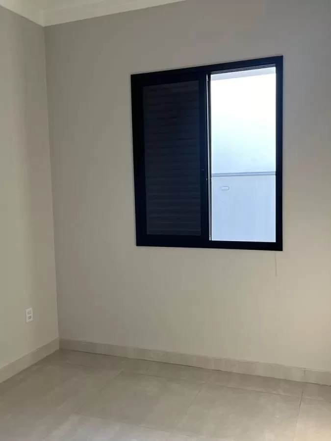 Casa à Venda com 3 suítes, escritório e área gourmet com piscina, 198m² no Condomínio Renaissance em Sorocaba/SP