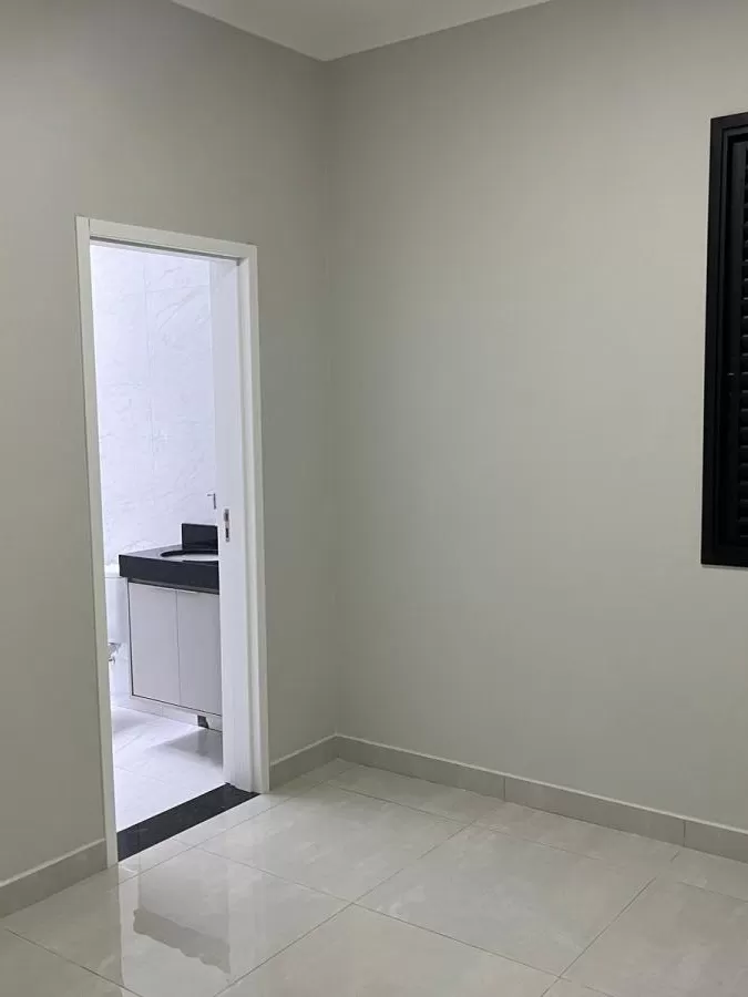 Casa à Venda com 3 suítes, escritório e área gourmet com piscina, 198m² no Condomínio Renaissance em Sorocaba/SP