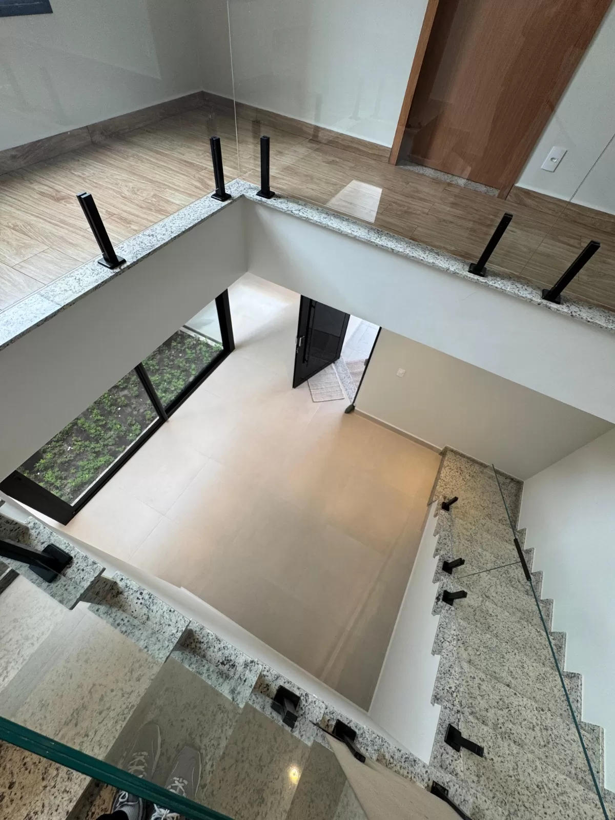 Sobrado à Venda com 3 suítes sendo 1 master, escritório e área gourmet com piscina, 208m² no Condomínio Reserva Ipanema em Sorocaba/SP